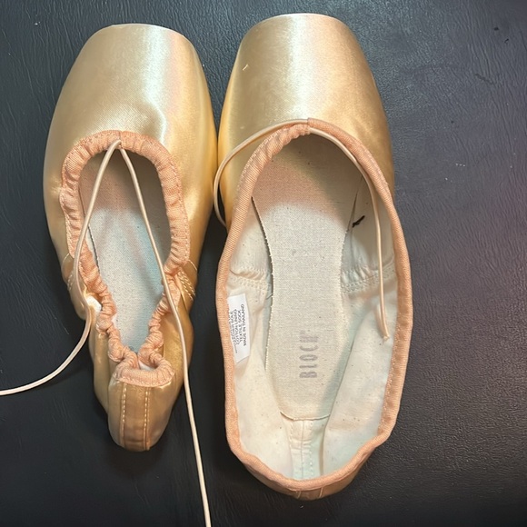 Bloch Flexus K2 pointe shoe - Picture 2 of 4